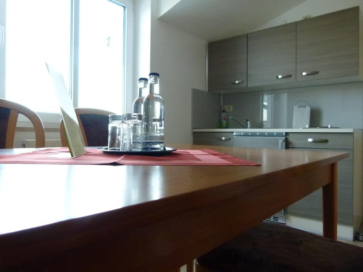 Hotel-Pension Pastow Garni Broderstorf Экстерьер фото